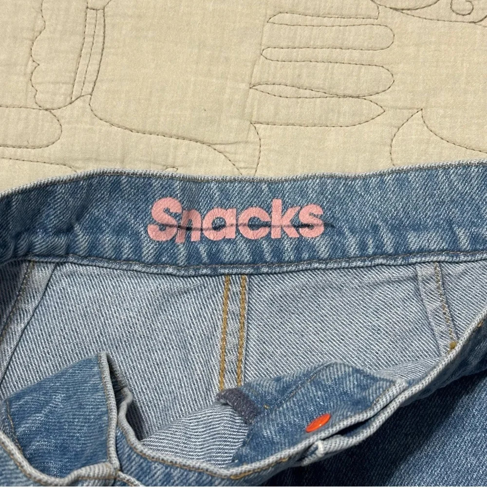 NWOT MOTHER Snacks High Waisted Tie Front Funnel Sneak Jeans 26 All You Can Eat - Picture 7 of 10